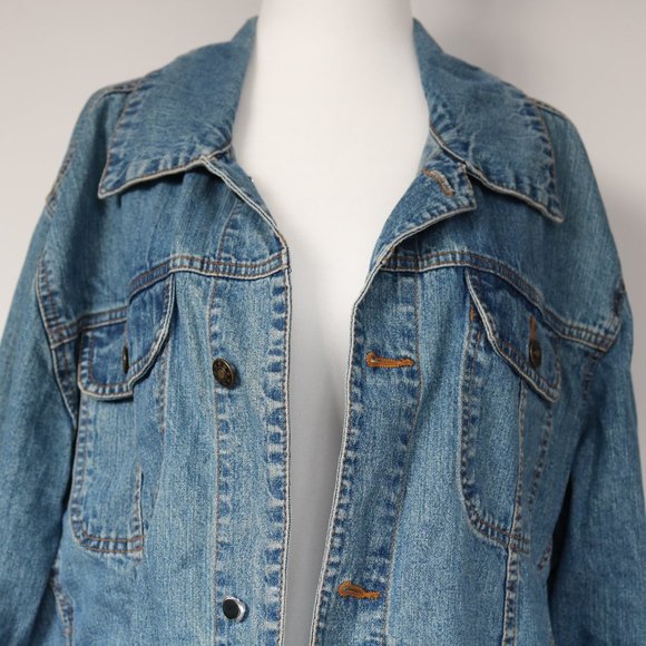 π3 for $15π Vintage Jean Jacket - Picture 3 of 13